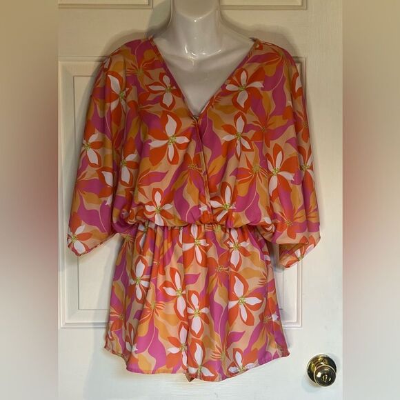 Pink Lily Floral Romper in Pink and Orange Sz Small - Picture 1 of 7